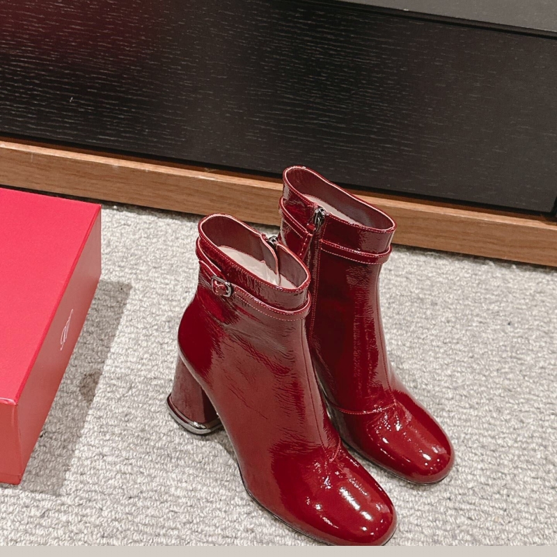 Roger Vivier Boots